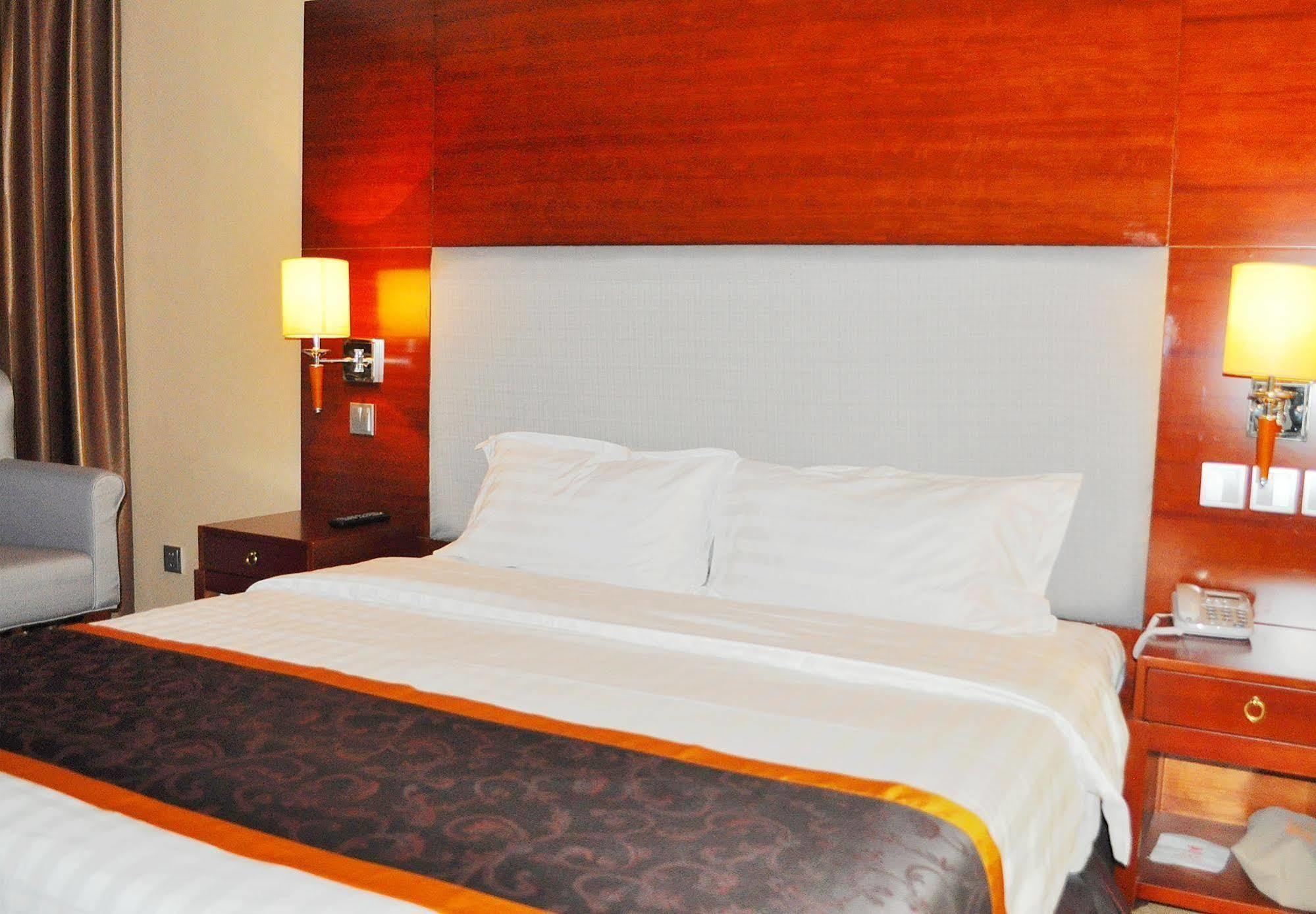 Changchun Ya Tai Hotel Ngoại thất bức ảnh
